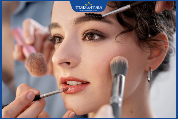 Tiêm filler uống cafe được không? Lưu ý giúp da nhanh hồi phục 4 trang điểm