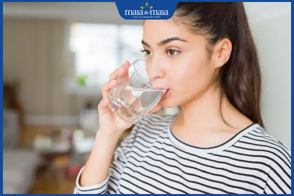 Tiêm filler có đau không? Biện pháp giảm đau hiệu quả khi tiêm 5 uống nước