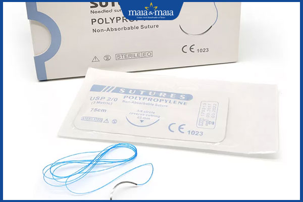 Căng da mặt bằng chỉ không tiêu có hại không? 2 chỉ không tiêu polypropylene