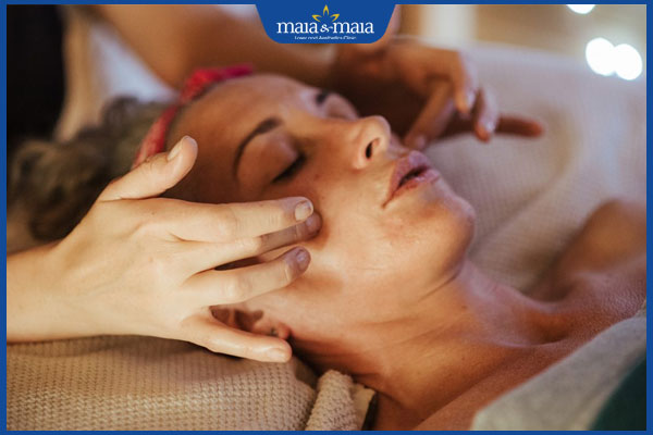 massage trẻ hóa da mặt