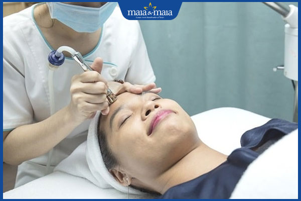 Điện di vitamin C là gì? Có nên điện di vitamin C không? 2 trẻ hóa da mặt bằng vitamin c