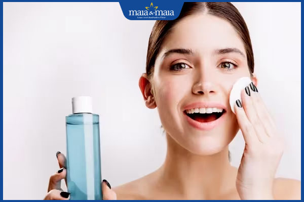 Hướng dẫn cách chăm sóc da sau peel an toàn tại nhà 3 thoa toner cho da