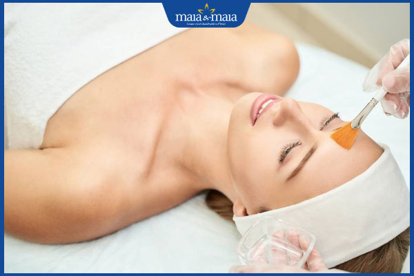 Peel da Retinol mang lại lợi ích gì? Những lưu ý nên biết 4 thực hiện peel da retinol