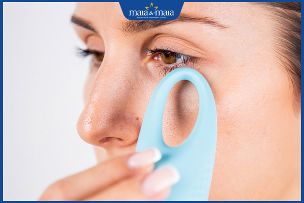 massage đuôi mắt