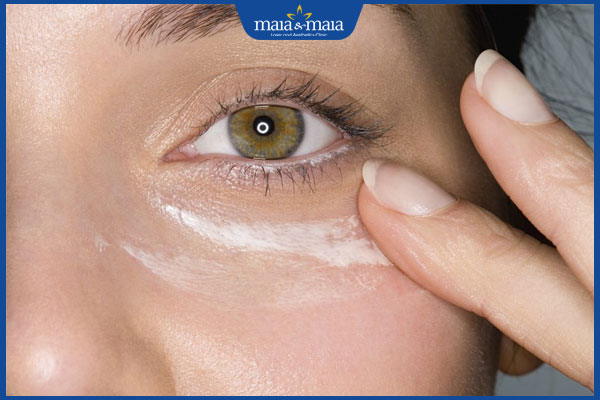 Nếp nhăn dưới mắt hình thành do đâu? Cách khắc phục hiệu quả 6 thoa kem chống nắng mắt