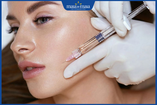 thực hiện tiêm Profhilo