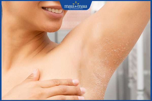 tẩy tế bào chết vùng nách