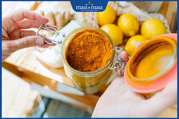 Bật mí cách trị nám bằng nghệ, dưỡng trắng da đơn giản tại nhà 4 tinh bột nghệ và chanh tươi xóa nám