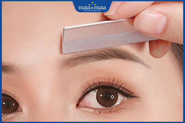 Cạo lông mày có xui không? Cách dọn lông mày tại nhà 4 các bước cạo lông mày