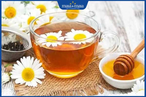 hoa cúc và mật ong