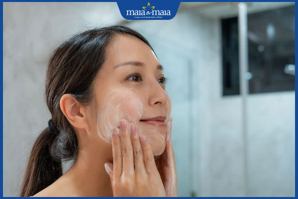 Giải mã phương pháp trị nám bằng arbutin chi tiết nhất! 3 thoa serum sau khi rửa mặt