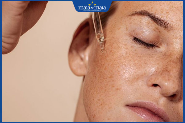 bôi hoạt chất chữa đốm nâu