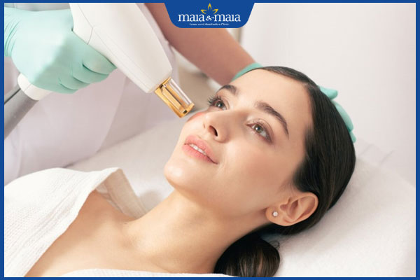 tay nghề bác sĩ thực hiện