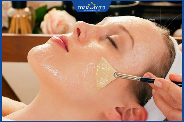 chăm sóc da bằng sữa ong chúa