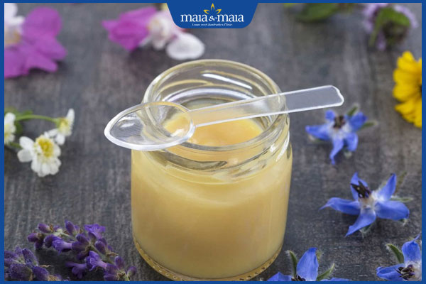 hộp sữa ong chúa