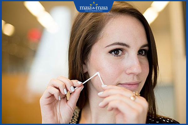lấy nhân mụn bằng tăm bông