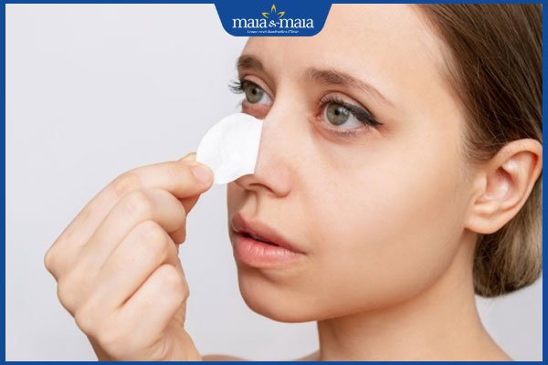 lột mụn bằng miếng dán